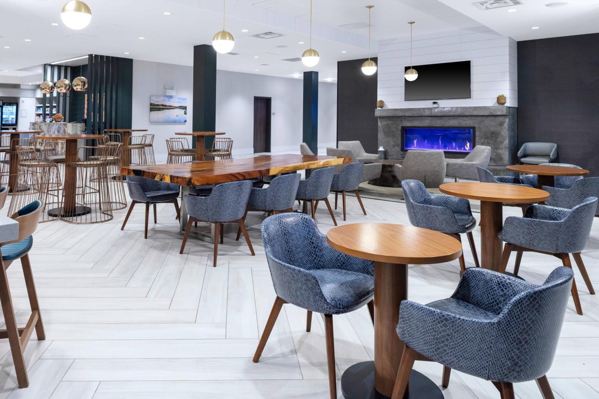 Springhill Suites By Marriott Грейт Фолс Екстериор снимка