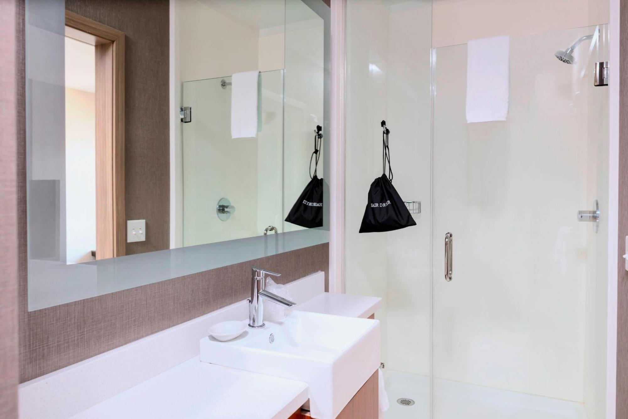 Springhill Suites By Marriott Грейт Фолс Екстериор снимка